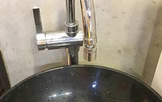 Bild: Stand-Armatur für das Waschbecken (Badezimmer)