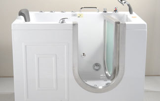 Erfahren Sie mehr über die Sitz-Badewanne fürs barrierefreie Badezimmer Bild: Eine Sitz-Badewanne in einem Badezimmer