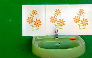 Bild: Wandhängendes Waschbecken (Badezimmer)