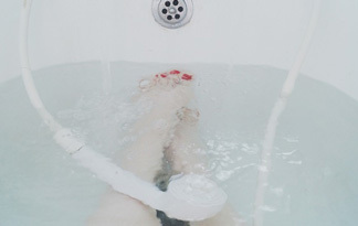Bild: Handbrause im Bad (Dusch-Wanne)